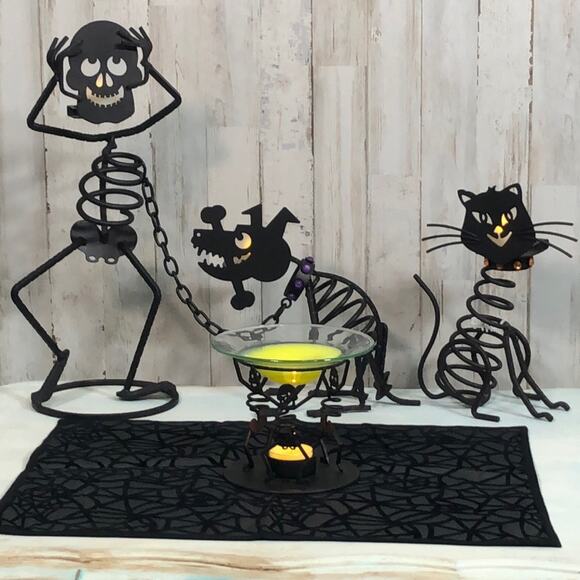 PartyLite Other - Adorable Partylite Halloween Decor - Mr. Bones and Dog and Cat with Aroma Warmer